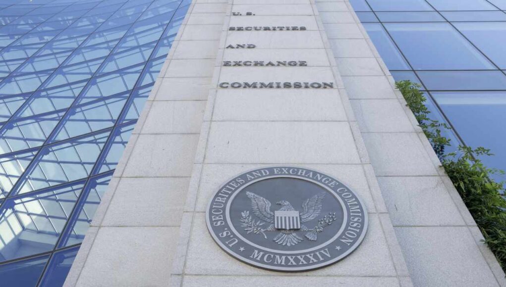 sec-chair-spot-crypto-trading-cftc.jpg