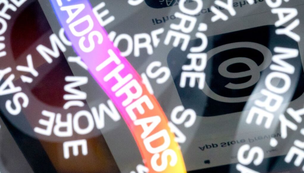 threads-ribbon-app-text-GettyImages-1508644788.jpeg