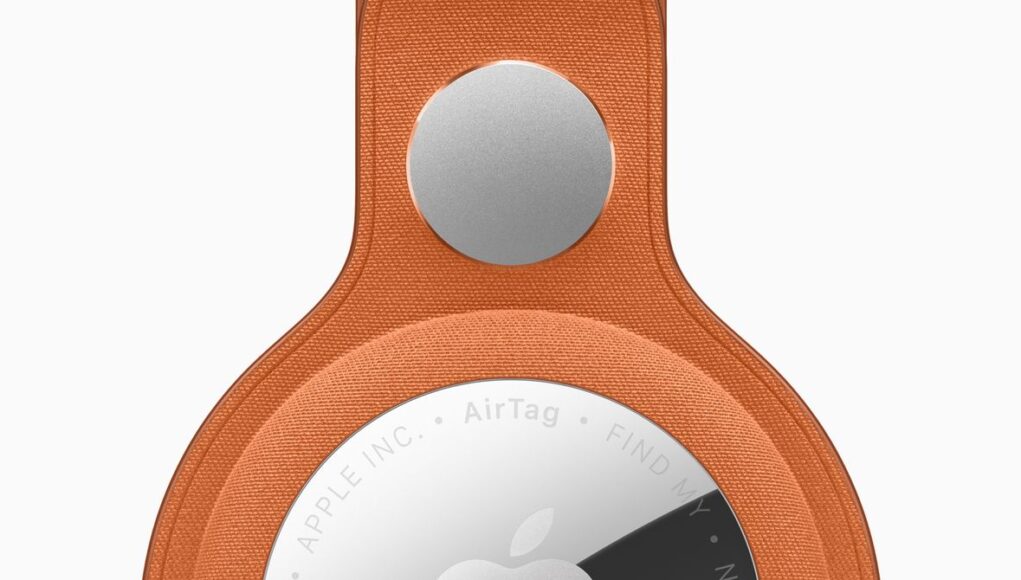 Apple-AirTag-FineWoven-Key-Ring.jpg