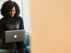 This AI tool lets you compare ChatGPT, Gemini, Grok, and more