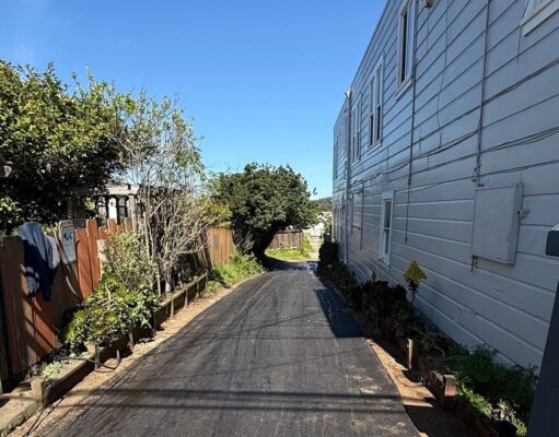 Your Art Can Go in This San Francisco Alley