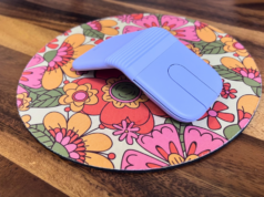 Logitech introduces Mobi Fold, a foldable mouse with major flip phone vibes
