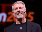 Saylor Reports Zero Bitcoin Buys as Strategy’s Cash Reserve Hits $3 Billion