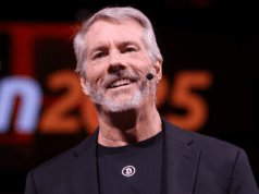 Saylor Reports Zero Bitcoin Buys as Strategy’s Cash Reserve Hits $3 Billion