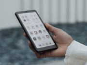 The Boox Palma 2 Pro finally got me to stop reading on my phone